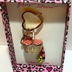 Betsey Johnson Picnic Basket Wine Grapes Bag Charm New